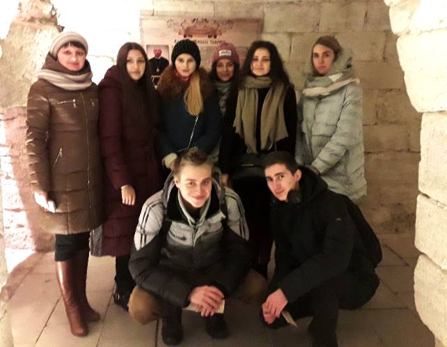 Викладач Олійник Г. М та майбутні соціальні працівники відвідали музей-крипту